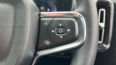 Volvo XC40 2.0 B4P Ultimate Dark 5dr Auto Petrol Estate